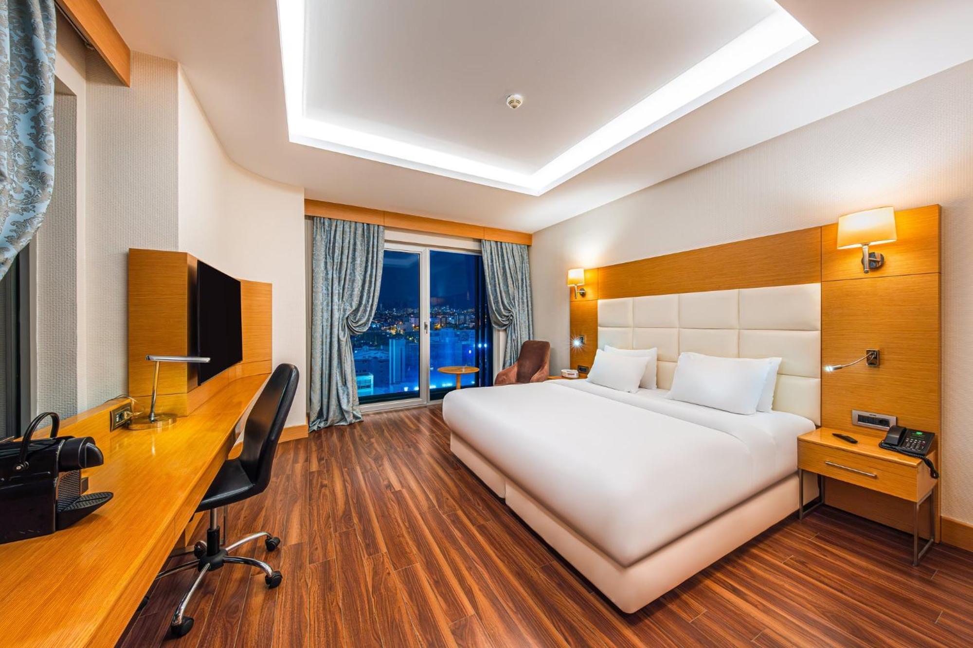 Holiday Inn Ankara - Cukurambar By Ihg Zewnętrze zdjęcie